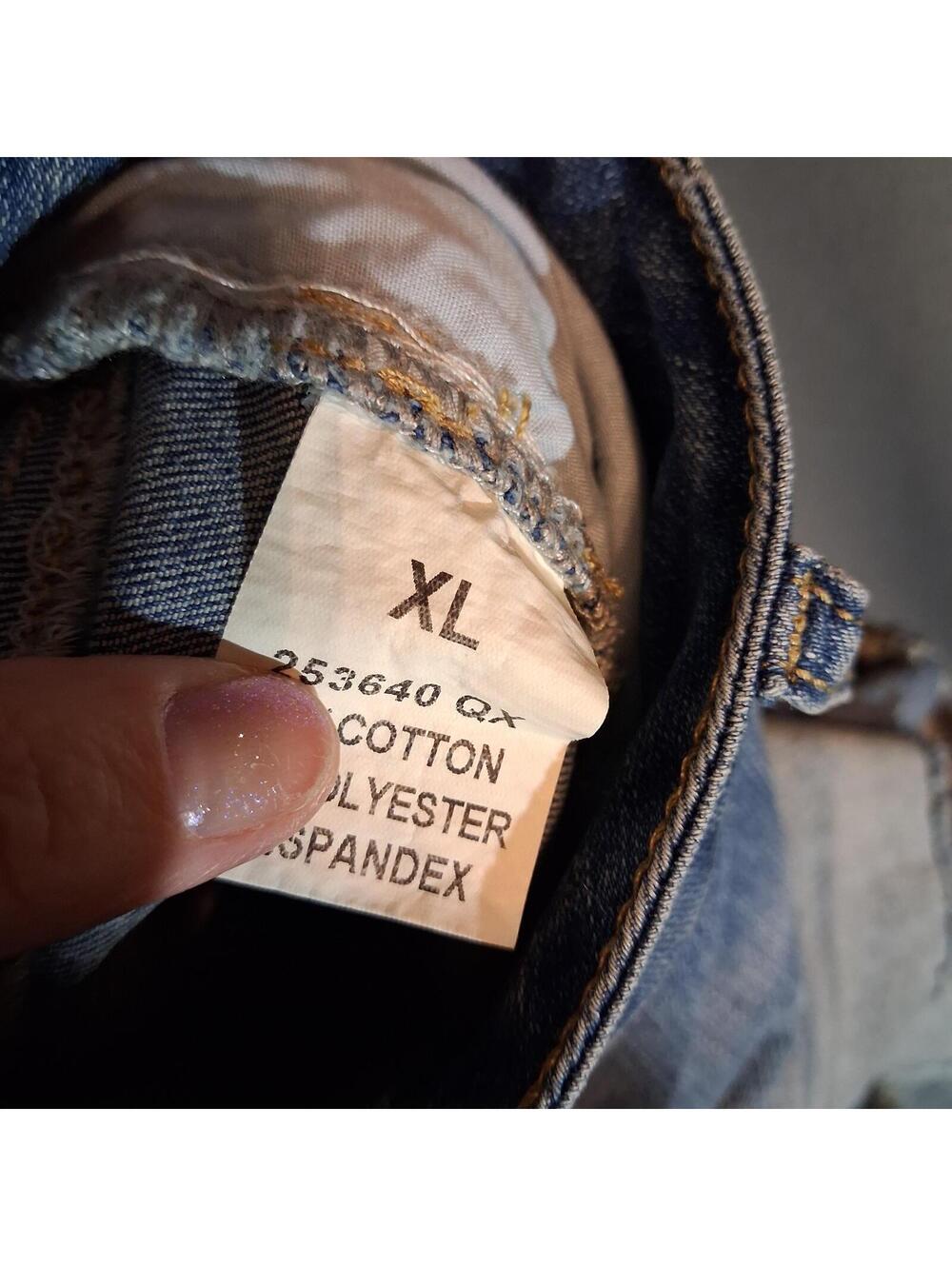 Flamingals Distressed Light Wash Denim Shorts - Picture 4 of 5